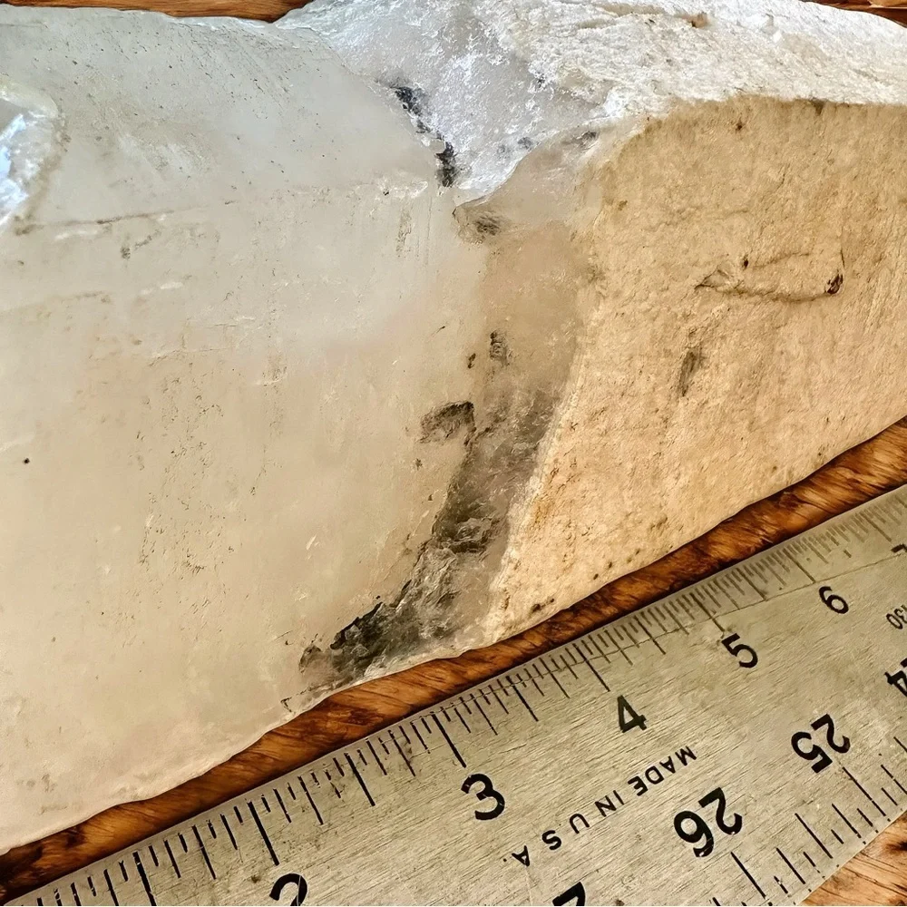 Large white with black quartz, etc. Crystal Point